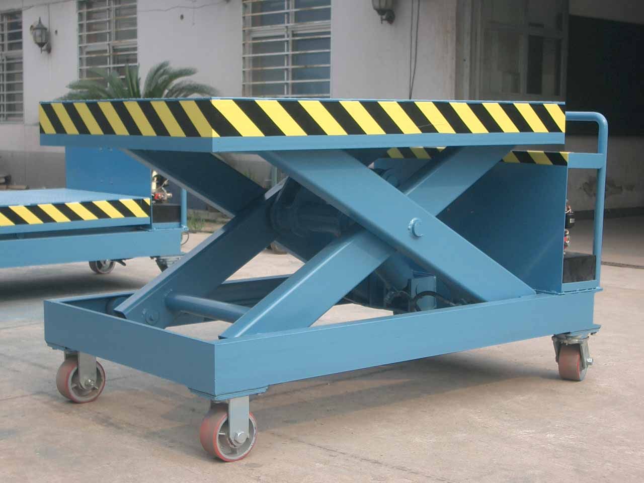 小型液壓升降機